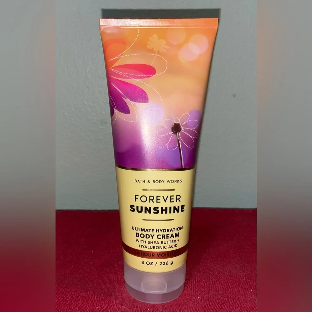 FOREVER SUNSHINE BODY CREAM NWT - Picture 1 of 1